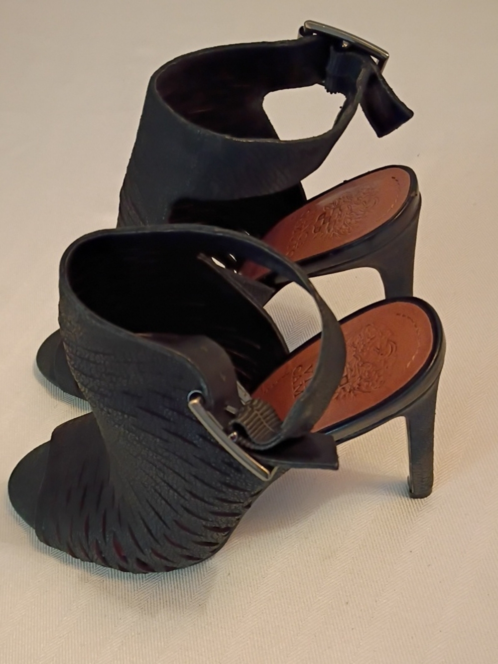 Vince Camuto Heels 7.5